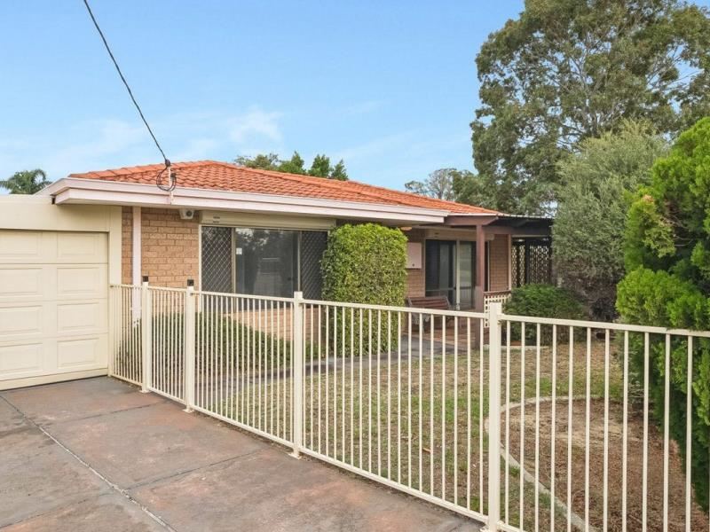 6 Hovea Place, Maddington WA 6109