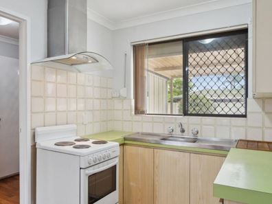 6 Hovea Place, Maddington WA 6109
