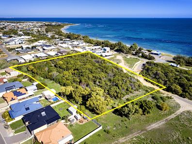 21 Estuary Way, Drummond Cove WA 6532