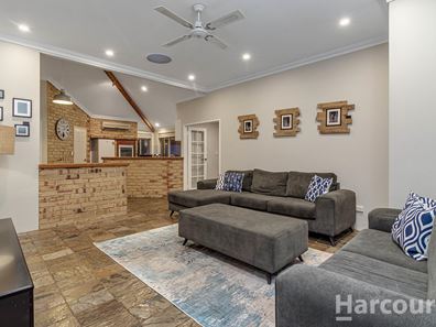 11 Bainbridge Mews, Currambine WA 6028