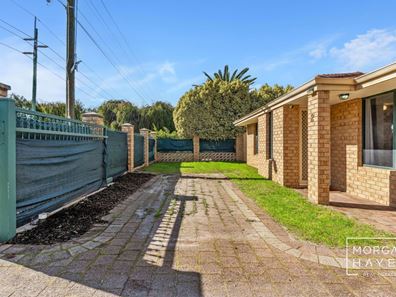 2/285-287 Wharf Street, Queens Park WA 6107