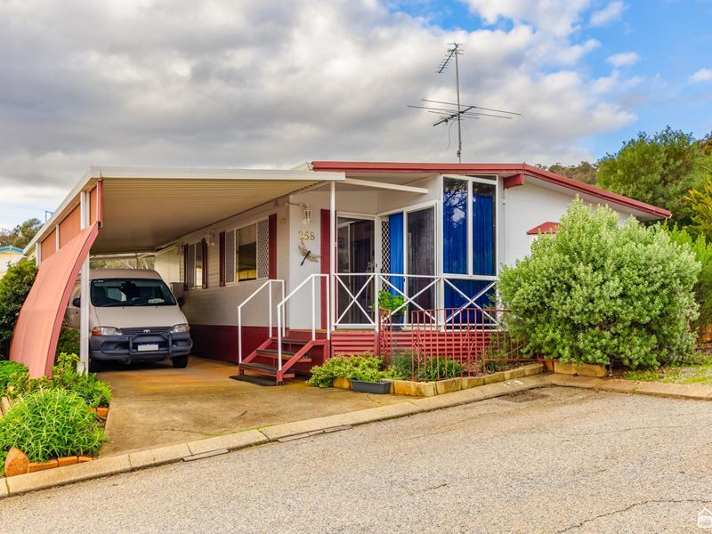 258/270 South Western Highway, Mount Richon WA 6112