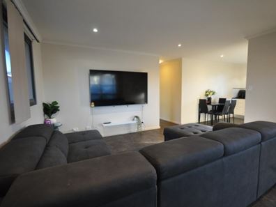 2/2 Phalarope Way, South Hedland WA 6722