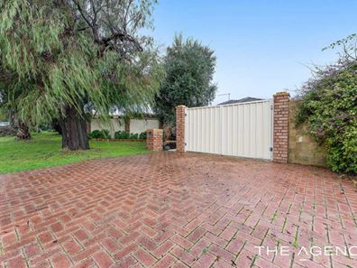 15 Shoalwater Road, Shoalwater WA 6169