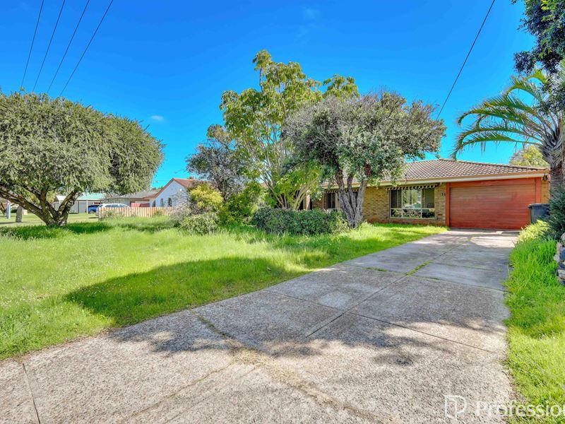 11 Penhurst Court, Thornlie WA 6108