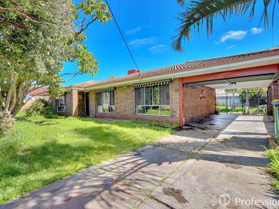 11 Penhurst Court, Thornlie WA 6108
