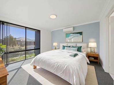 12 Hillsborough Parkway, Ridgewood WA 6030