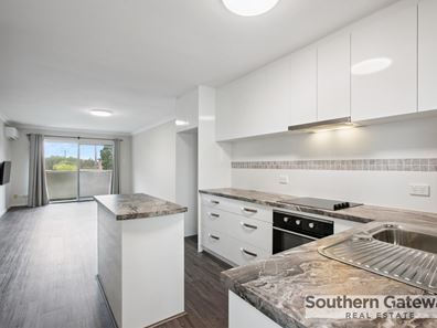 19/4 Minchinson Street, Shoalwater WA 6169