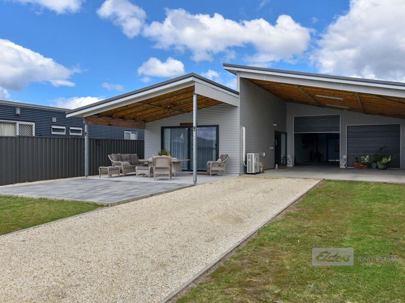 32 McGlade Close, Bremer Bay WA 6338