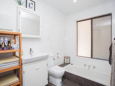 34 Wallawa Street, Wanneroo WA 6065