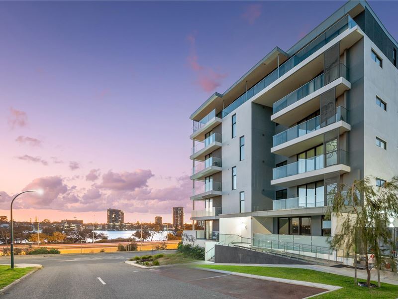 101/4 Paterson Street, Como WA 6152