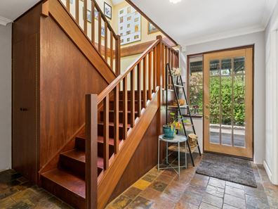 28 Simons Drive, Roleystone WA 6111
