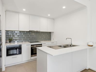 13/40 Bennett Springs Drive, Bennett Springs WA 6063
