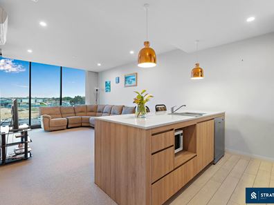 207/6 Baumea Way, Innaloo WA 6018
