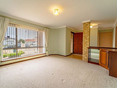 50 Parkland Drive, Warnbro WA 6169