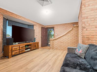 5 Pinyali Way, Waggrakine WA 6530