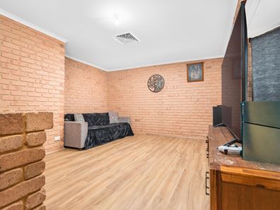 5 Pinyali Way, Waggrakine WA 6530