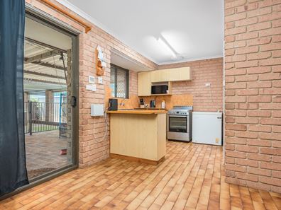 5 Pinyali Way, Waggrakine WA 6530