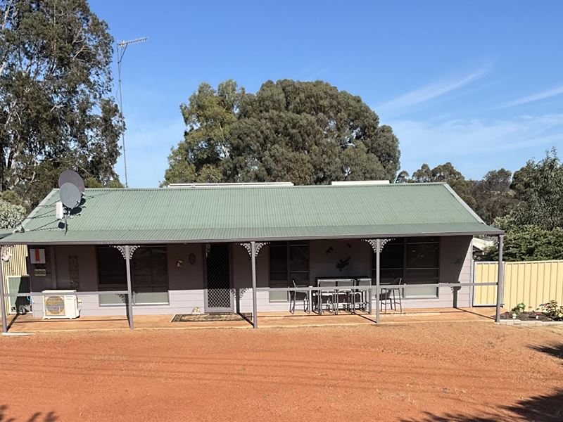 7 ILLYARRIE CRESCENT, Boddington WA 6390