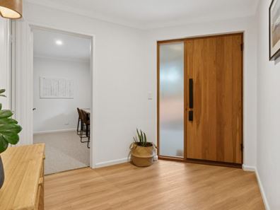 8 Scaffell Gardens, Carine WA 6020