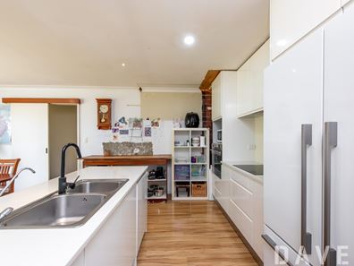 81 Macquarie Avenue, Padbury WA 6025