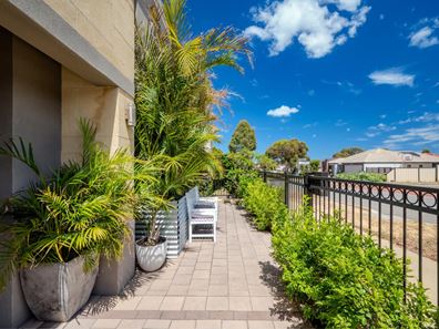 20 Cherokee Green, Clarkson WA 6030