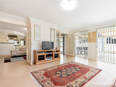 1 Moore Street, Bayswater WA 6053