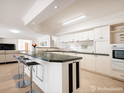 1 Moore Street, Bayswater WA 6053