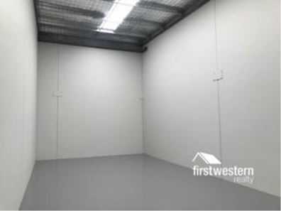 33 Deviation Way, Neerabup WA 6031