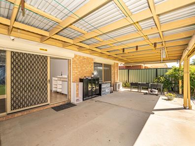 12 Carakine Grove, Thornlie WA 6108