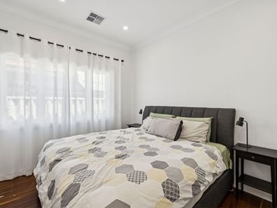 163 Knutsford Avenue, Rivervale WA 6103