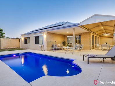 4 Charlottes Vista, Ellenbrook WA 6069