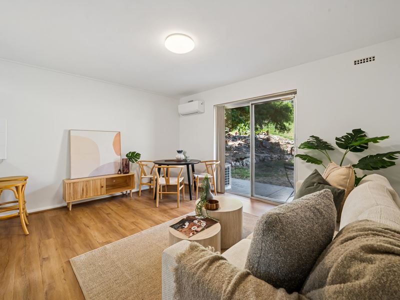 18/4 Southend Road, Hamilton Hill WA 6163