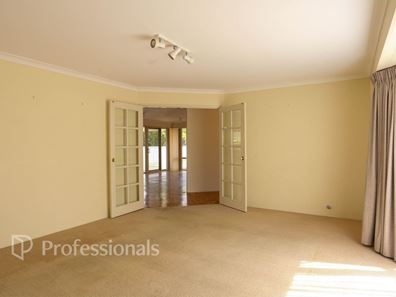13 Adelaide Street, West Beach WA 6450