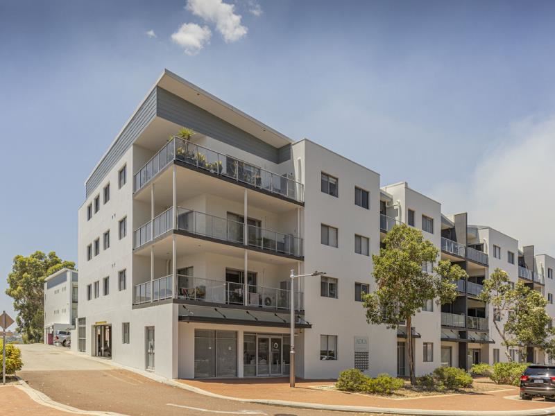 4/88 Lakeside Drive, Joondalup WA 6027