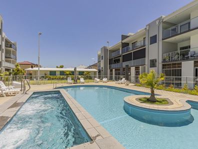 4/88 Lakeside Drive, Joondalup WA 6027