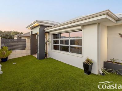 10 Balclutha Crescent, Madora Bay WA 6210