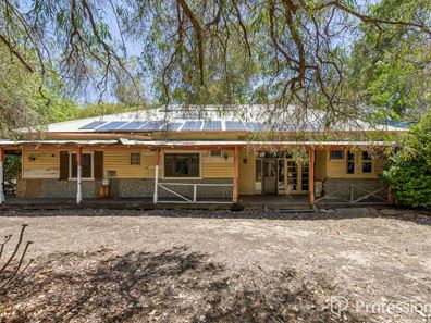 30 Edward Road, Lesmurdie WA 6076