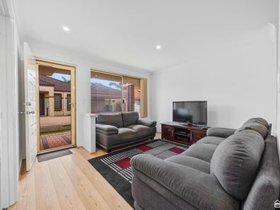 10/59 Third Avenue, Kelmscott WA 6111