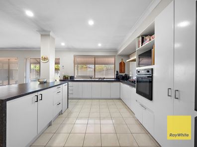 8 Liata Court, Thornlie WA 6108