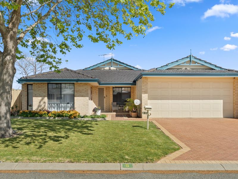 5 Norris Ave, Rockingham WA 6168