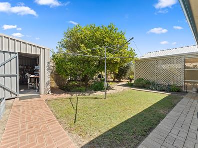 5 Norris Ave, Rockingham WA 6168