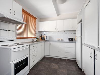 5/6 Myoporum Street, Kambalda West WA 6442