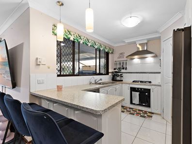 20 Kidman Court, Thornlie WA 6108