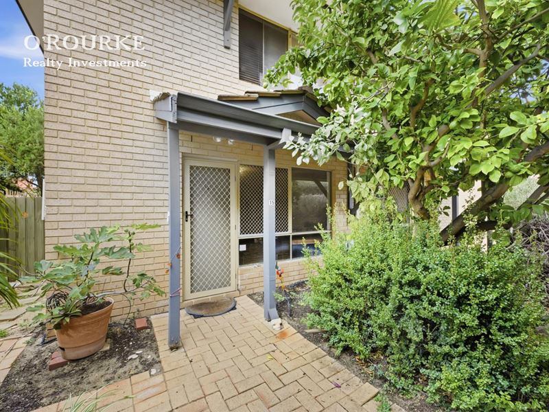 15/17 Cayley Street, Glendalough WA 6016