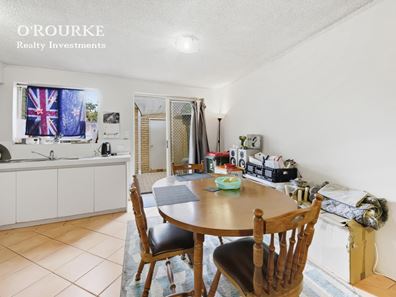 15/17 Cayley Street, Glendalough WA 6016