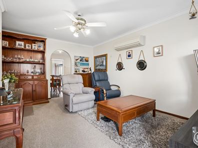 4/4 Petra Street, Palmyra WA 6157