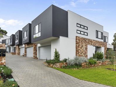 2/30 Methuen Way, Duncraig WA 6023