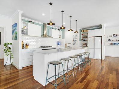 23 Mary Street, Watermans Bay WA 6020
