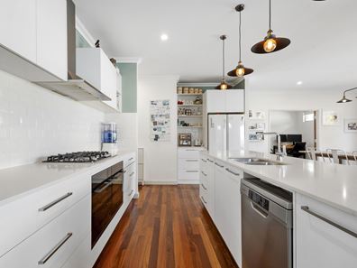 23 Mary Street, Watermans Bay WA 6020